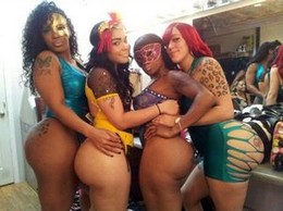 Sexy ebony carnaval girls